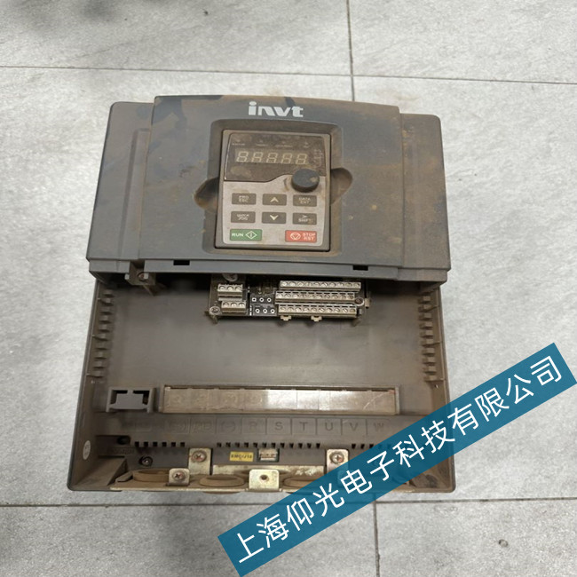 Ӣ���v׃�l��CHV100ϵ���^(gu��)�����ϬF(xi��n)��ľS�޼���