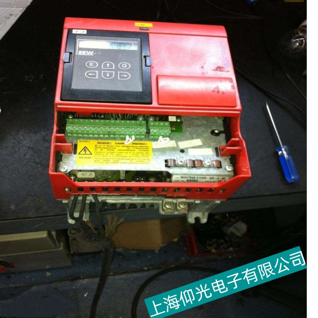 SEW變頻器MCF40A系列過電壓故障維修
