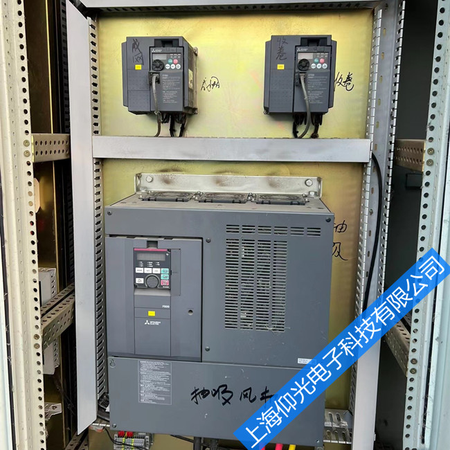 ����׃�l�����ϳ�Ҋ(ji��n)���Ϸ����c�S��/�й������������M(f��i)�z��-�Ϻ�����