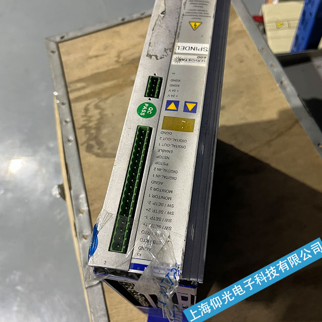 河南印刷廠科爾摩根伺服驅(qū)動器電機不能啟動套印不準 印刷基材走料起皺維修
