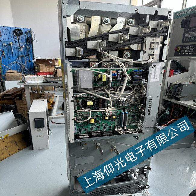 河南ABB變頻器ACS880報A5EC PU內部通訊單元之間的通信錯誤故障維修