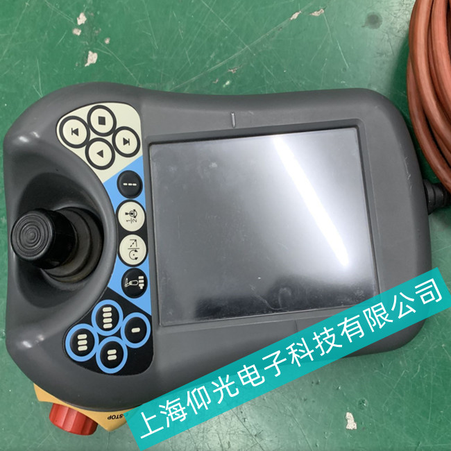 幫你節(jié)約成本//紹興市噴涂ABB機器人示教器DSQC679開機無顯示--黑屏