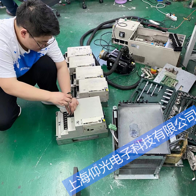 安川伺服驅(qū)動(dòng)器SGDV-120A01A002000通電報(bào)警A73維修